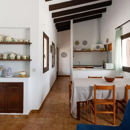 Casa de Férias Menorquina Con Piscina En La Playa